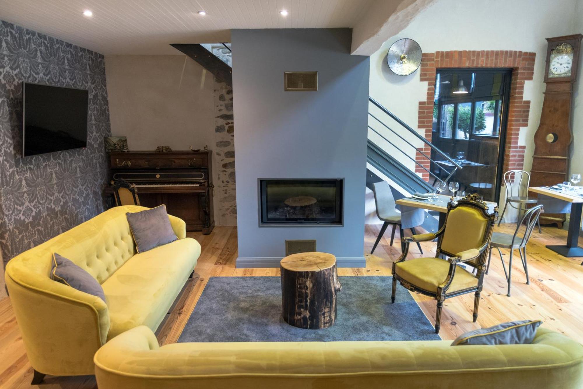 Le Relais Bed & Breakfast Bagneres-de-Bigorre Exterior photo