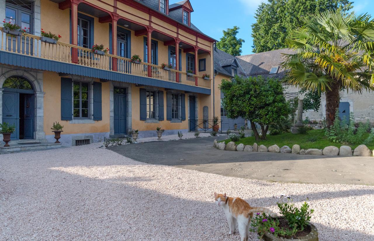 Le Relais Bed & Breakfast Bagneres-de-Bigorre Exterior photo